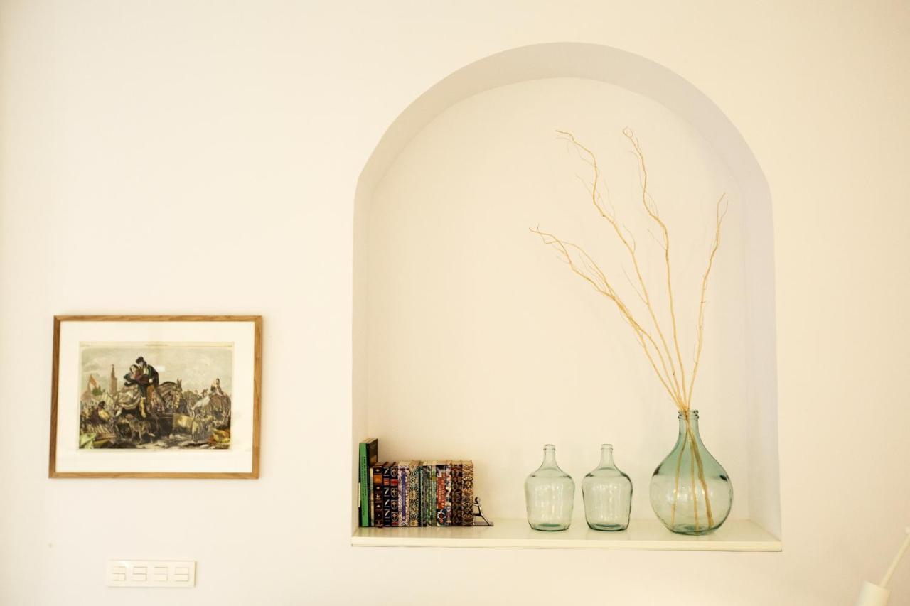 Casas De Sevilla - Apartamento A Pie De Muralla - Centro Historico エクステリア 写真